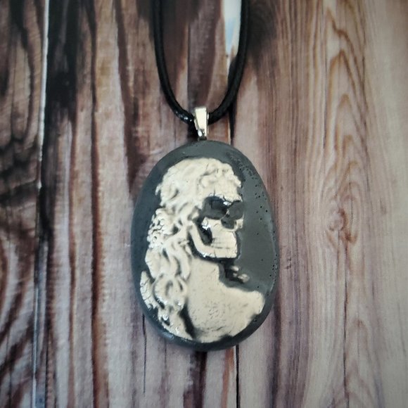 Handmade Ceramic Grey Skull Cameo Pendant Necklace - Picture 12 of 15